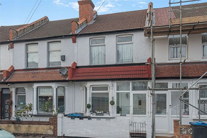 2 Bedroom Terraced House For Sale In Aurelia Road, Croydon, CR0