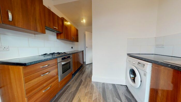 2 Bedroom Flat To Rent In Westoe Road, South Shields, NE33