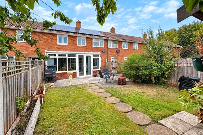 3 Bedroom Terraced House For Sale In Cedar Grove, Westbury, BA13