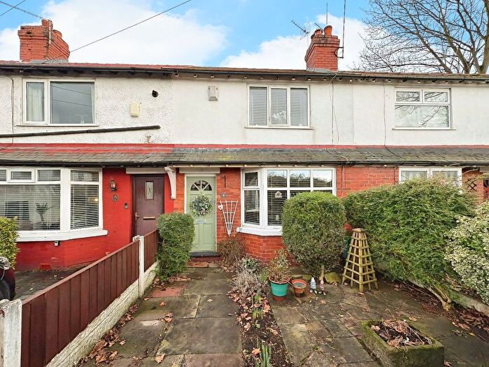 2 Bedroom End Of Terrace House To Rent In Ashleigh Road, Timplerley, Altrincham, Cheshire, WA15