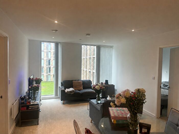 2 Bedroom Apartment To Rent In Boundary Lane, Manchester, Greater Manchester, M15