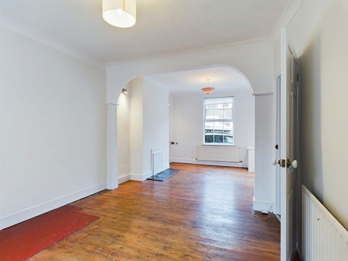 3 Bedroom Terraced House To Rent In Maitland Street, Bedford, MK40