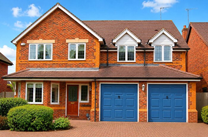 5 Bedroom House To Rent In Garnons, Gosmore Road, Hitchin, SG4