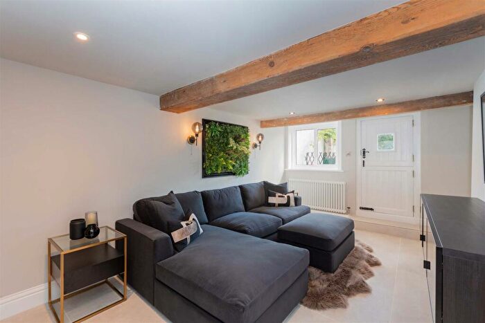 3 Bedroom Terraced House For Sale In Thame Road, Warborough, Wallingford, OX10