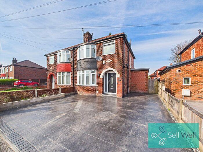 3 Bedroom Semi Detached House For Sale In Ellesmere Street, Swinton, Manchester, M27
