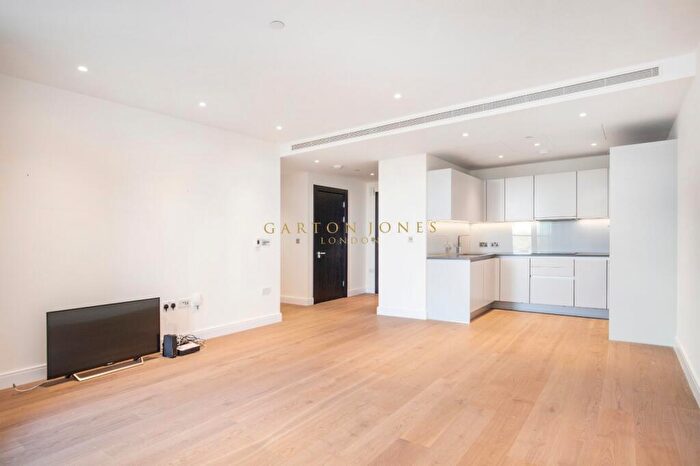2 Bedroom Apartment For Sale In Altissima House, Queenstown Road, London, SW11