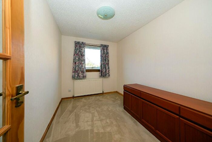2 Bedroom Detached Bungalow For Sale In Bevan Place, KY11