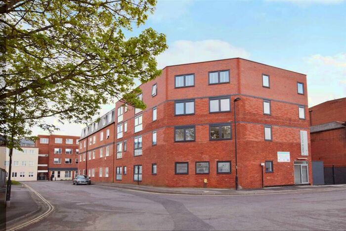 1 Bedroom Flat To Rent In Lance House, - Upper Bannister Street, Southampton, SO15