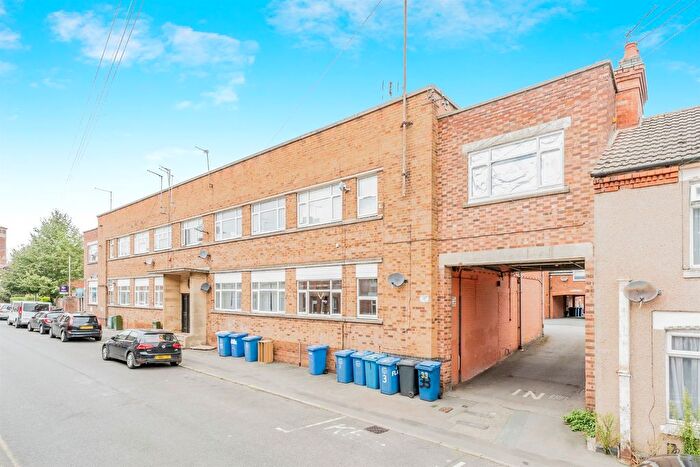 2 Bedroom Flat To Rent In Wood Street, Kettering, NN16