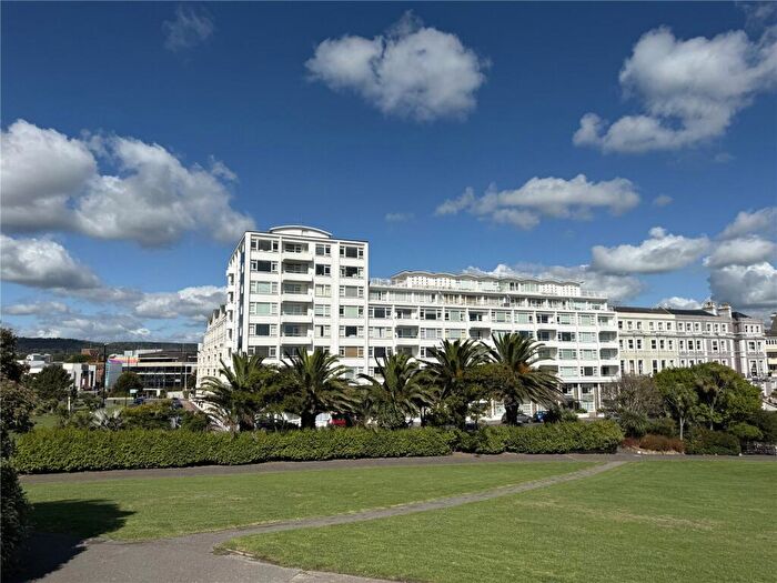 3 Bedroom Apartment For Sale In King Edwards Parade, Eastbourne, East Sussex, BN21