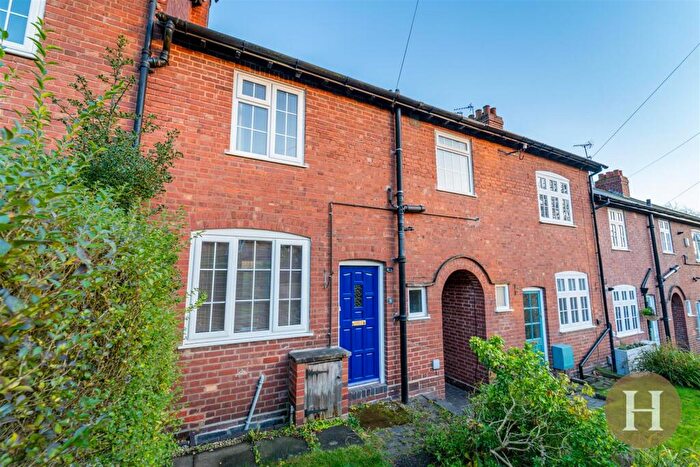 2 Bedroom House To Rent In North Pathway, Harborne, Birmingham, B17