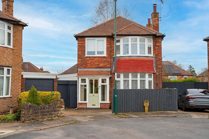 3 Bedroom Detached House For Sale In Woodhall Road, Nottingham, NG8