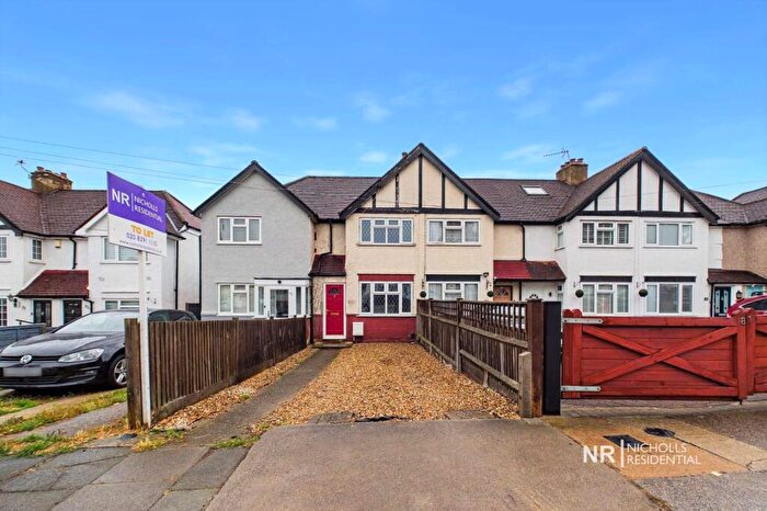 2 Bedroom Terraced House To Rent In Gilders Road, Chessington, Surrey., KT9