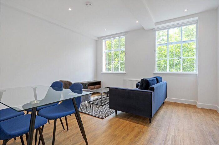 2 Bedroom Apartment To Rent In St Mark's Apartments, City Road, London, EC1V