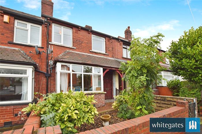 3 Bedroom Terraced House For Sale In Cross Flatts Grove, Leeds, LS11