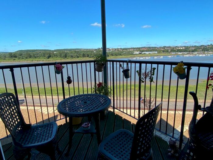 2 Bedroom Apartment To Rent In Bridge House, Valetta Way, Rochester, ME1