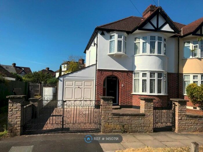 3 Bedroom Semi-Detached House To Rent In Buckleigh Avenue West Wimbledon, London, SW20