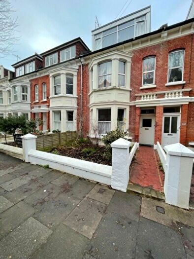 1 Bedroom Flat To Rent In Connaught Road, Hove, BN3