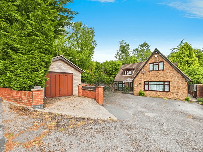 4 Bedroom Detached House For Sale In Woolston Road, Netley Abbey, Southampton, SO31