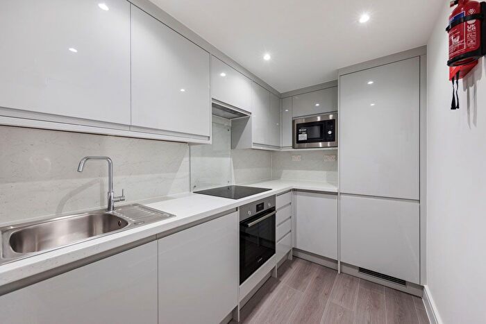 1 Bedroom Property To Rent In Flint Close, London, E15