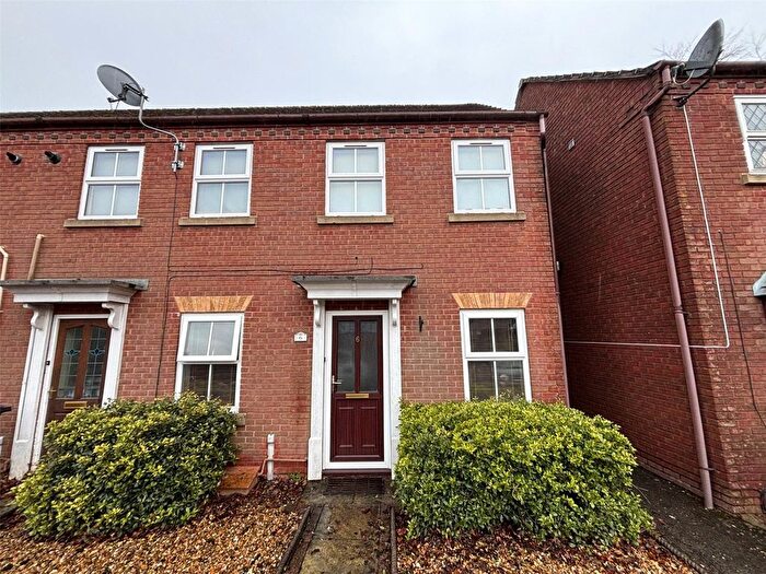 2 Bedroom Flat For Sale In Blacksmiths Drive, Ketley Bank, Telford, Shropshire, TF2