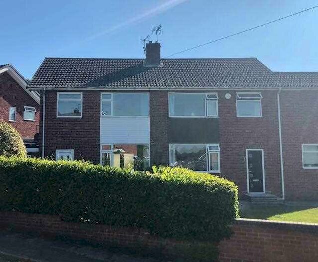 3 Bedroom House To Rent In Richmond Close, S40