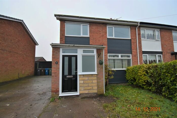 3 Bedroom Semi-Detached House To Rent In Tatton Drive, Ashton In Makerfiled, Wigan WN4
