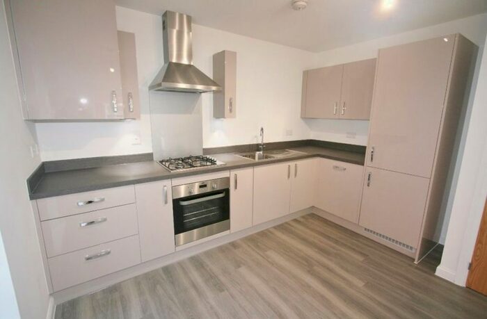 2 Bedroom Flat To Rent In Robertson Way, Basingstoke, RG21