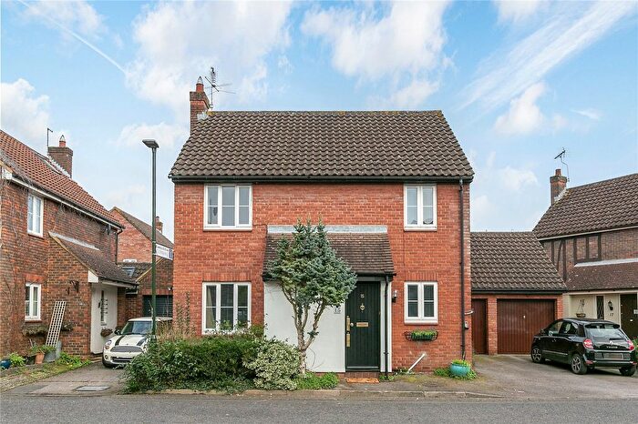 4 Bedroom Detached House For Sale In Gresham Road, Hampton, TW12