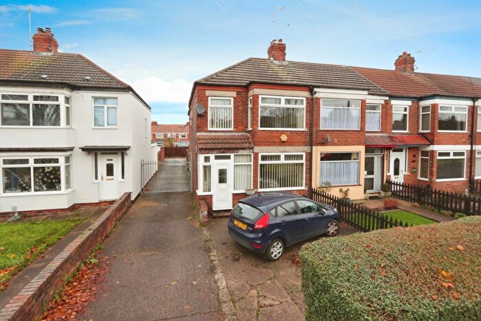 4 Bedroom End Of Terrace House For Sale In Sutton Road, Hull, HU6
