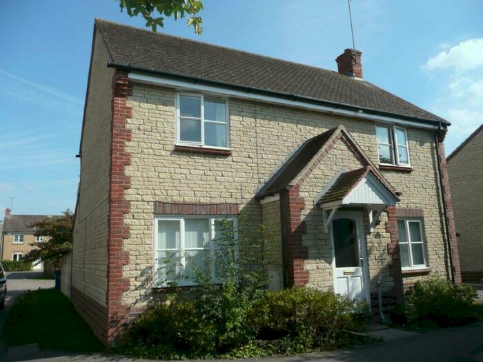 4 Bedroom Detached House To Rent In Corncrake Way, Langford Village, OX26