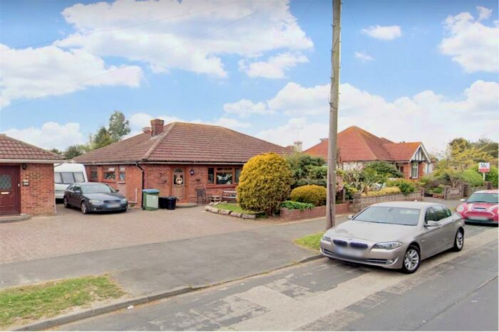 2 Bedroom Bungalow To Rent In Carlton Avenue, Rose Green, Bognor Regis, PO21