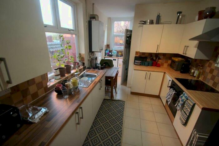 5 Bedroom Terraced House To Rent In Wilberforce Road, Leicester, LE3