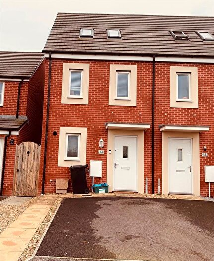 3 Bedroom Semi Detached House For Sale In Chester Place, Bridgwater, TA6