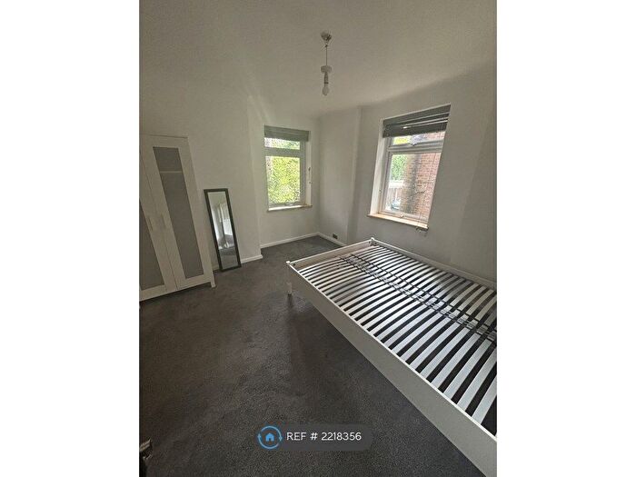 2 Bedroom Flat To Rent In Grosvenor Court, Bournemouth, BH1