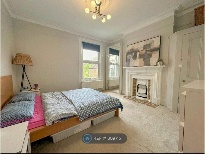 2 Bedroom Flat To Rent In Lushington Road, London, NW10