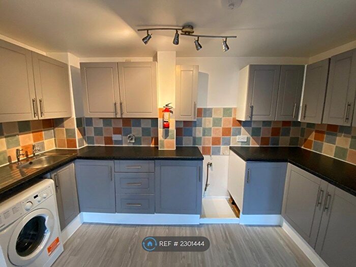 5 Bedroom Maisonette To Rent In Meldon Terrace, Newcastle Upon Tyne, NE6