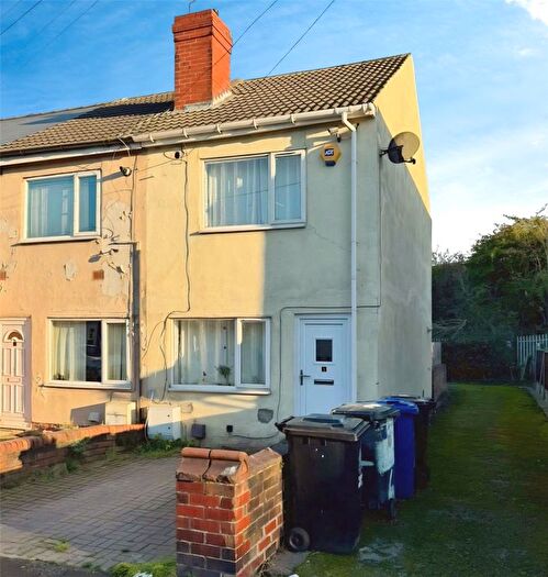 2 Bedroom End Terrace House To Rent In Riviera Mount, Doncaster, South Yorkshire, DN5