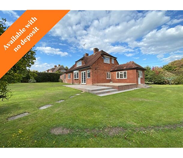 4 Bedroom Detached House To Rent In The Crescent, Ashurst, Southampton, SO40