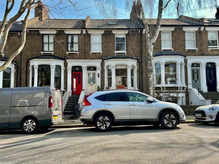1 Bedroom Flat To Rent In Southcote Road, London, N19