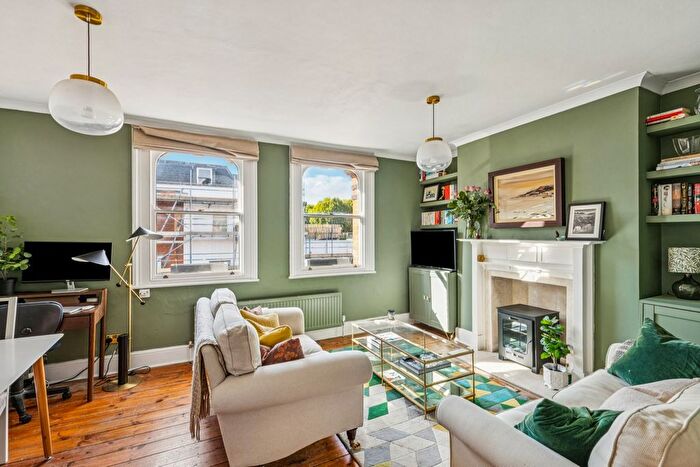 1 Bedroom Flat For Sale In Goldhawk Road, Stamford Brook, Hammersmith, W6