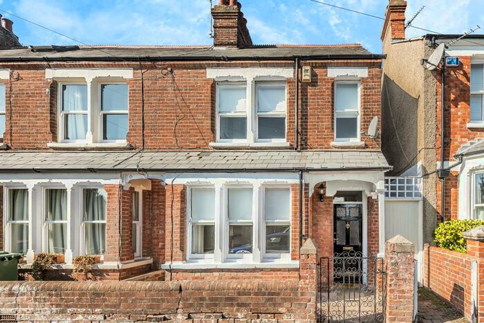 4 Bedroom Semi-Detached House To Rent In Headington, Hmo Ready Sharers, OX3