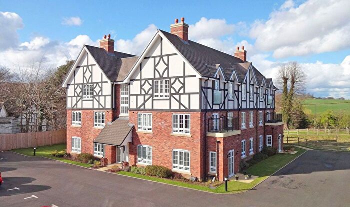 2 Bedroom Flat For Sale In Butterwick Close, Barnt Green, B45
