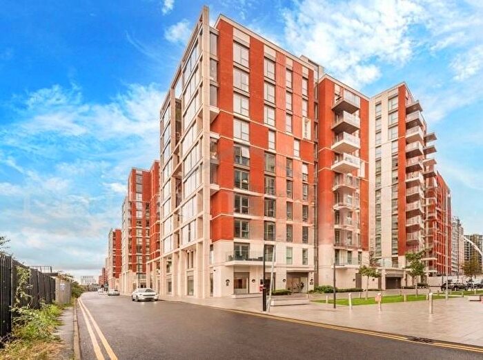 1 Bedroom Flat To Rent In Kennedy Building, Lanchester Way, London, SW11