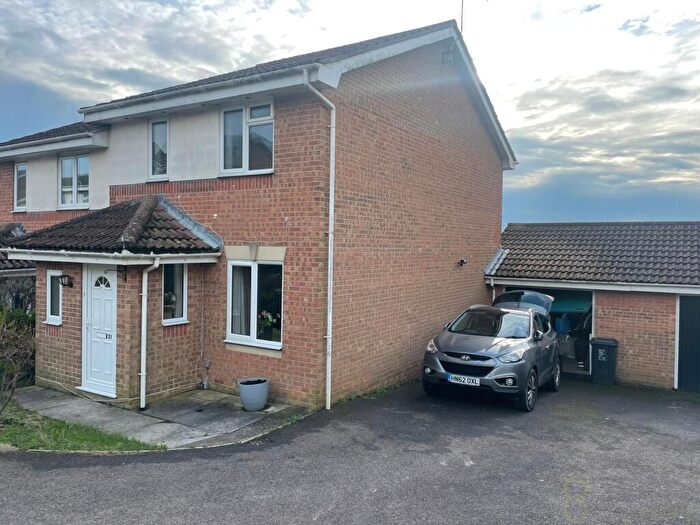 3 Bedroom Semi-Detached House To Rent In The Parks, Portslade, Brighton, East Sussex, BN41