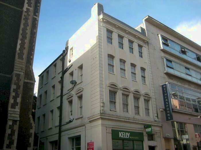 2 Bedroom Apartment To Rent In West Street, Brighton, BN1