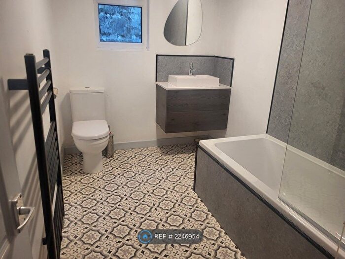 3 Bedroom Terraced House To Rent In Blaen-Y-Cwm Terrace, Treherbert, Treorchy, CF42