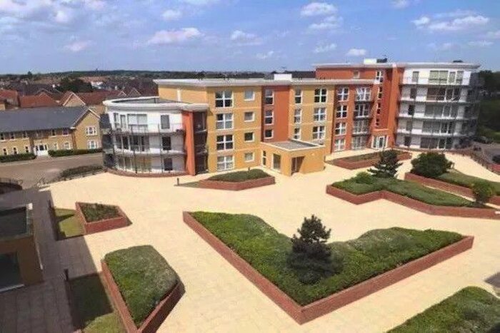 1 Bedroom Flat To Rent In Memorial Heights, Monarch Way, Ilford, Essex IG2