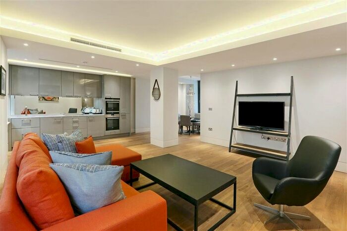 2 Bedroom Flat To Rent In Paramount House, Soho, W1F