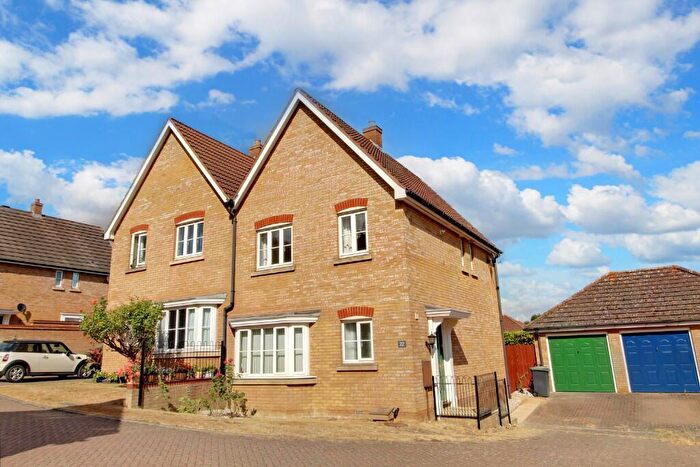 3 Bedroom Semi-Detached House To Rent In Dunnock Close, Stowmarket, Suffolk, IP14